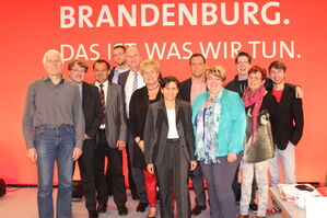 Das LOS-Team mit Ministerpräsident Dietmar Woidke